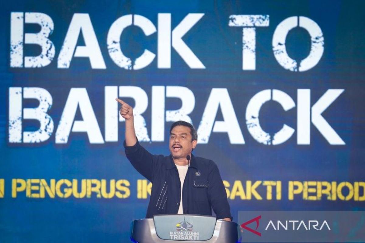 Menteri UMKM lantik pengurus IKA Trisakti Periode 2025-2029