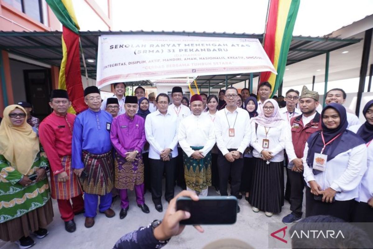 Galeri Foto - Resmikan Sekolah Rakyat, Gubri: Proses Pembukaan Pendidikan Baru