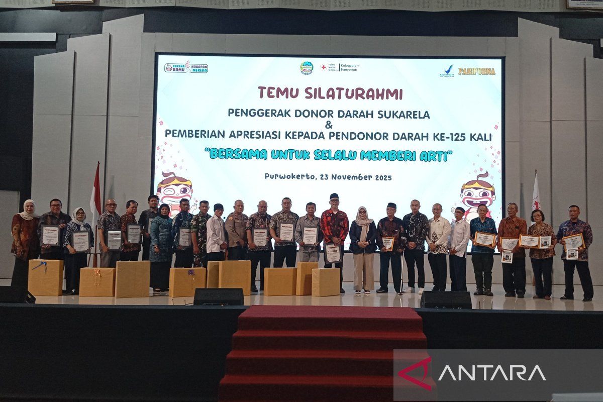 Bupati Banyumas ajak warga perkuat gerakan donor darah sukarela