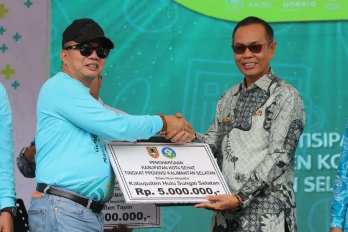 Kalsel kemarin dari  STBM Award hingga inovasi kudapan