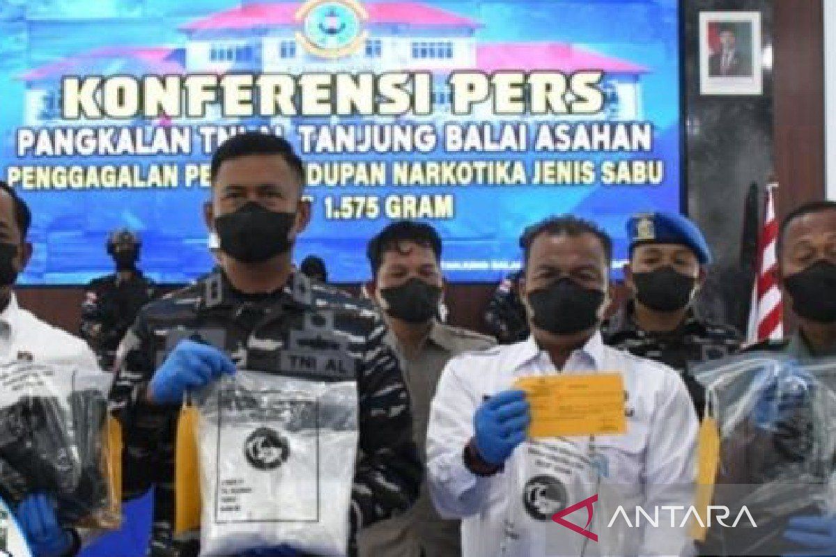 Indonesian Navy nabs drug courier arriving from Malaysia