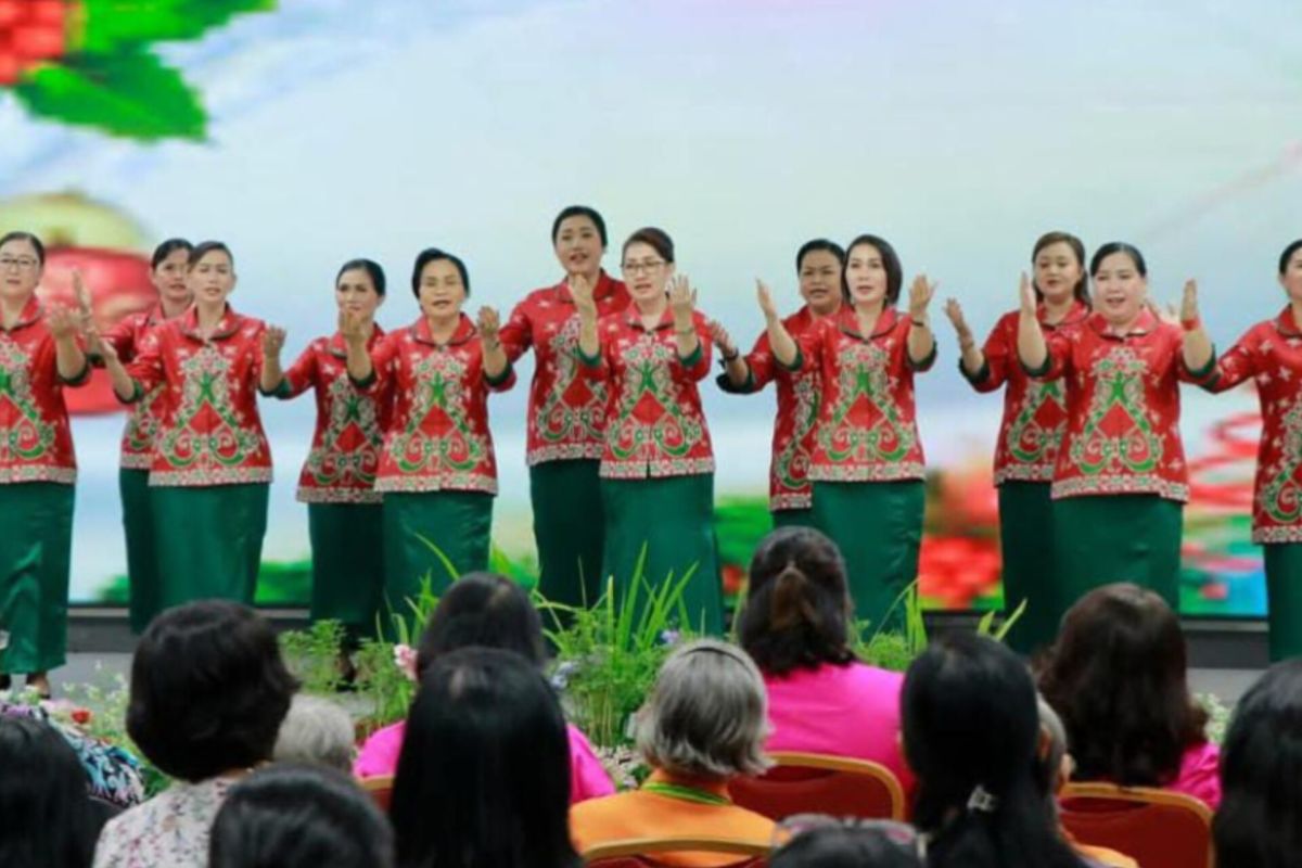 Wakil Ketua TP-PKK Kaltara Serukan Semangat Pelayanan dalam Perayaan Natal 2025