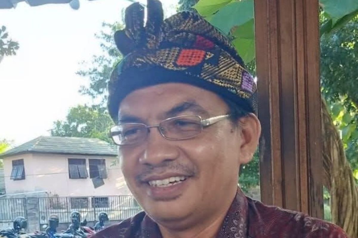 Riuh kecimol di Tanah Sasak: Sebuah pertarungan makna