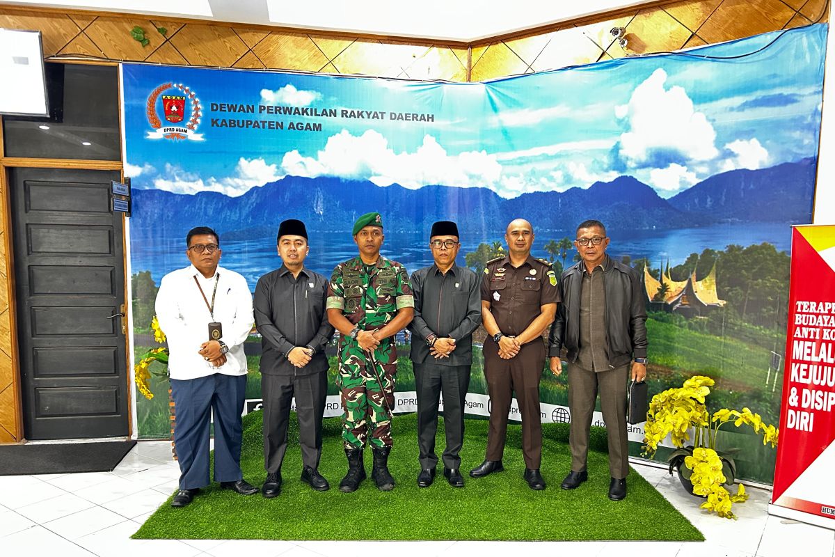 Ketua DPRD Agam terima kunjungan Komandan Yonif TP 897/Singgalang