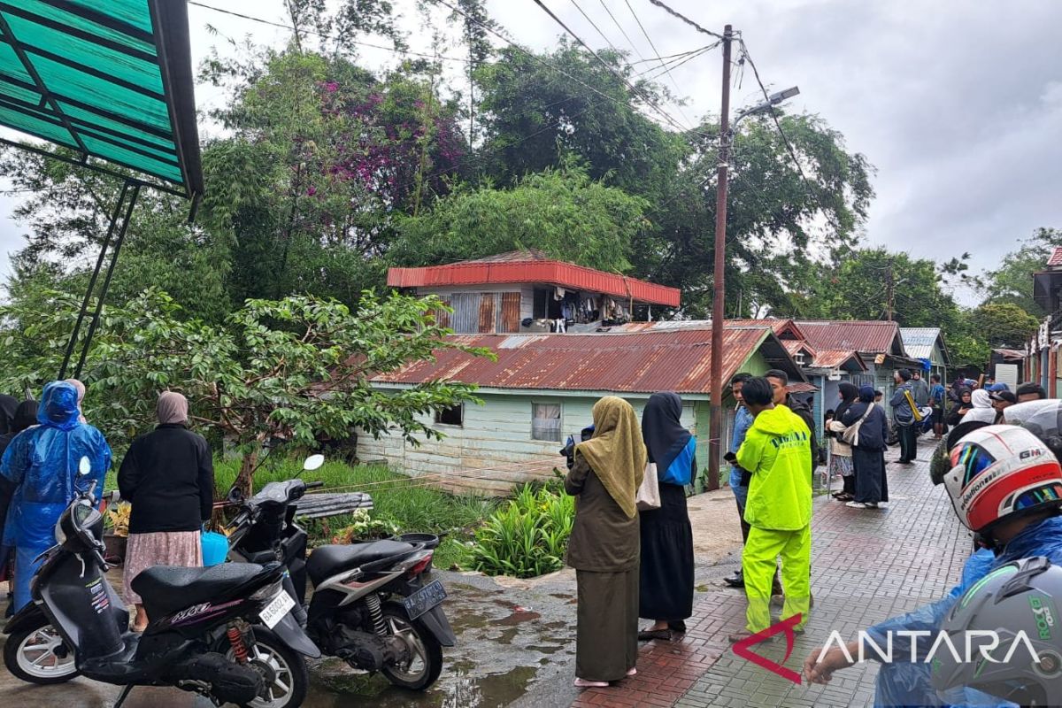 Puluhan warga mengungsi sementara akibat tanah bergerak di Ngarai Sianok Bukittinggi