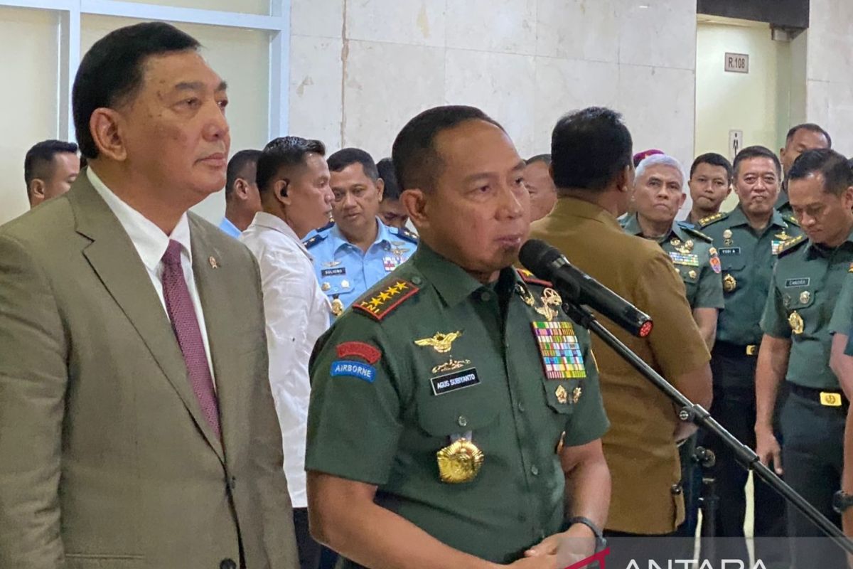 TNI Commander ensures troops fit for Gaza peacekeeping mission