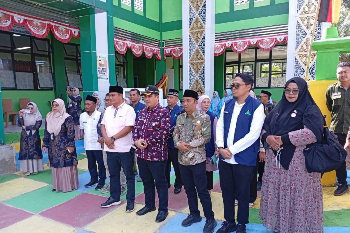 Sekolah Dharmasraya dinilai tim lomba stratifikasi paripurna
