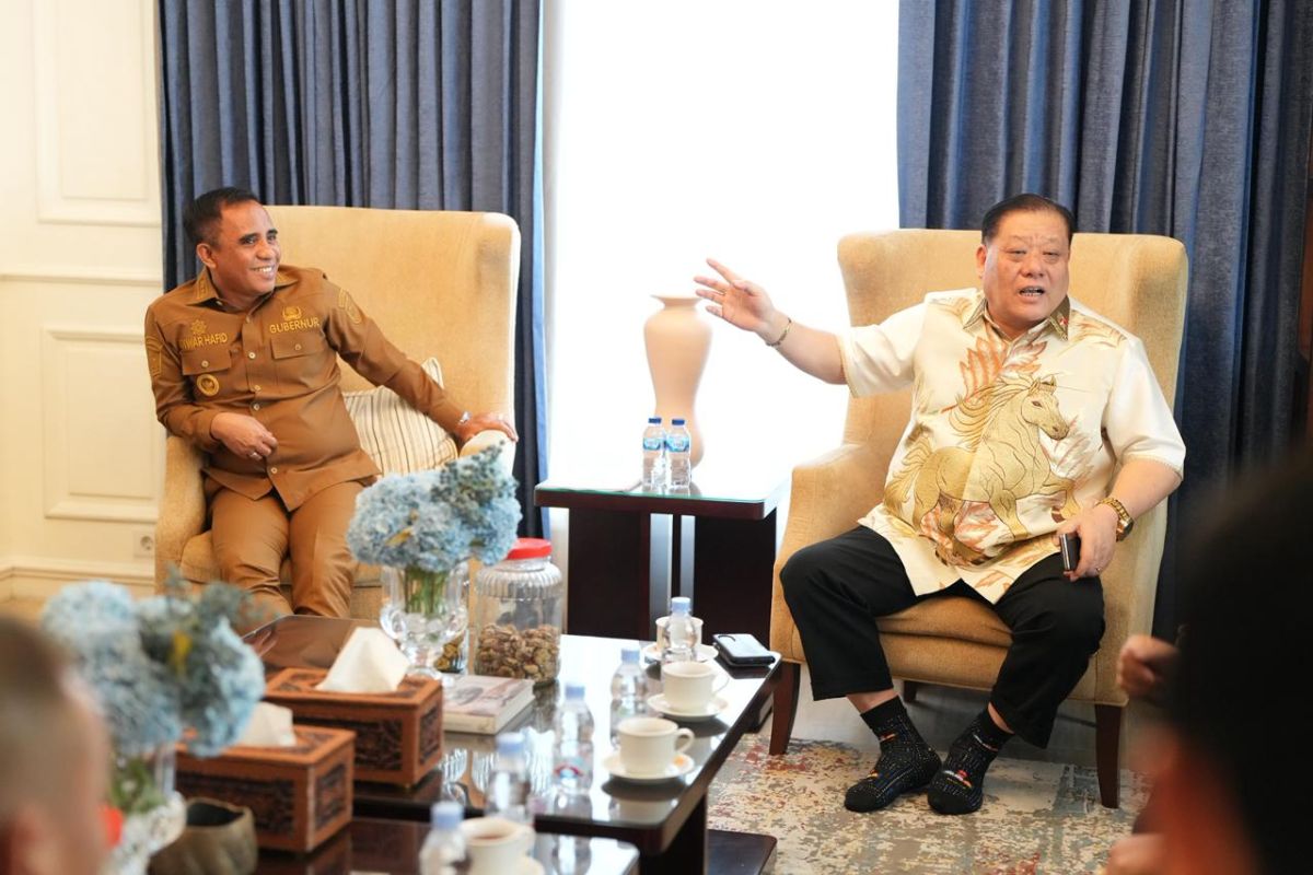 Gubernur-Sulteng bahas kerja sama penerbangan langsung Cina-Palu