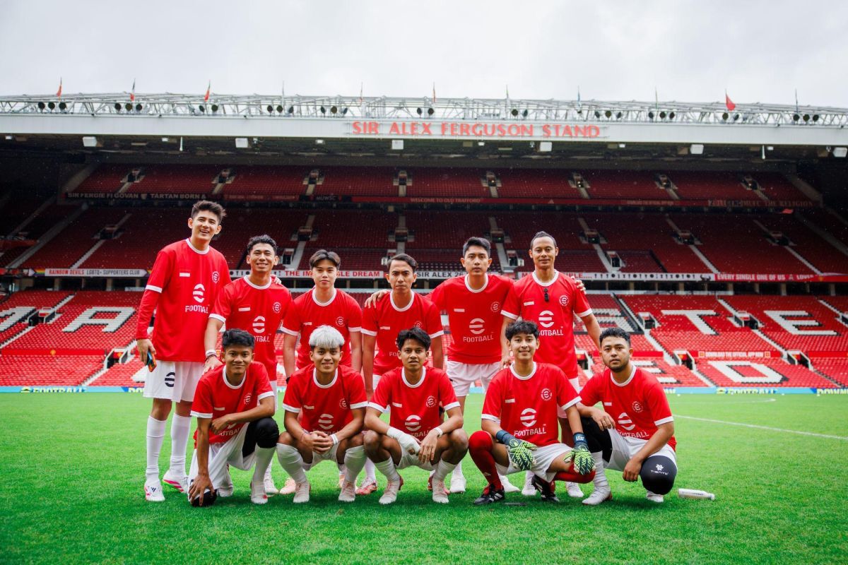 eFootball beri kesempatan penggemar Indonesia kunjungi Old Trafford