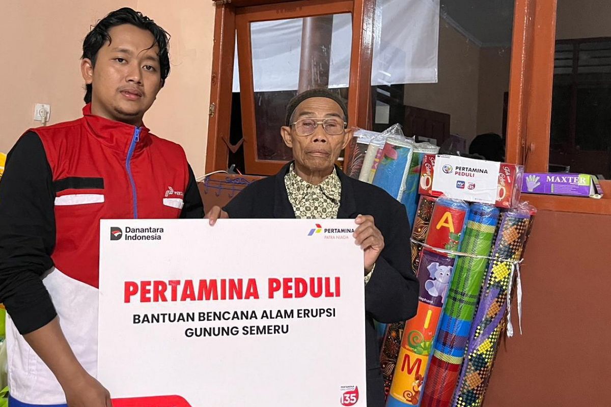 Pertamina Patra Niaga salurkan bantuan bagi warga terdampak Semeru