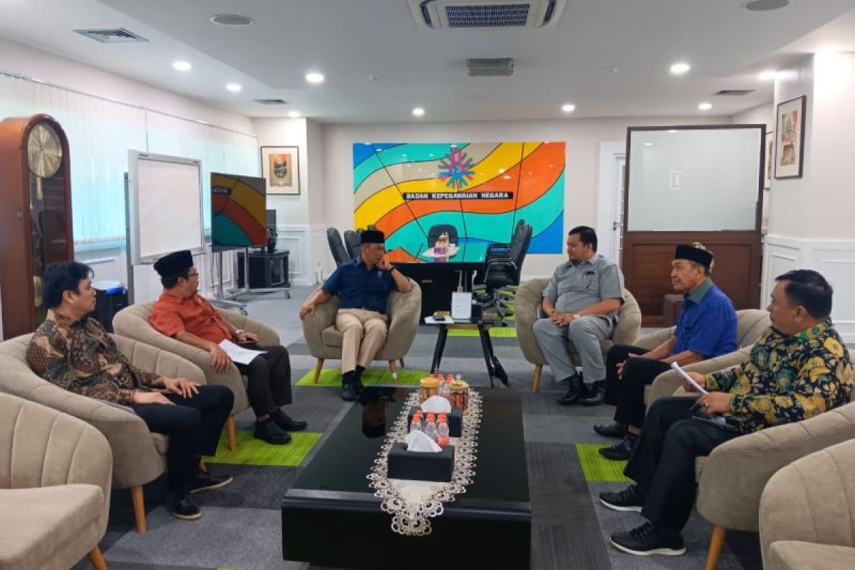 DPRD Kota Palu temui BKN dan Komisi II DPR perjuangkan 1.171 honorer