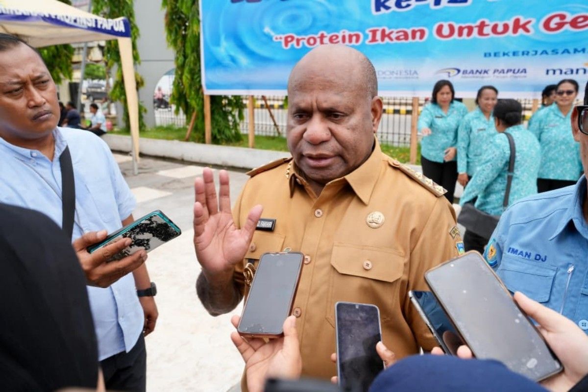 Gubernur Papua Fakhiri jadikan momentum Hari Guru perkuat komitmen sejahterakan guru