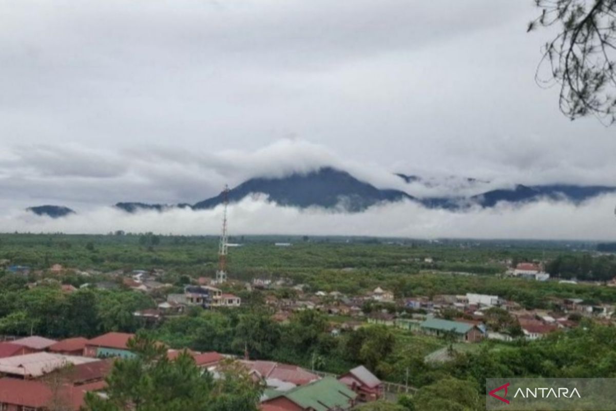 Aktivitas meningkat, status Gunung Bur Ni Telong di Aceh naik jadi Waspada