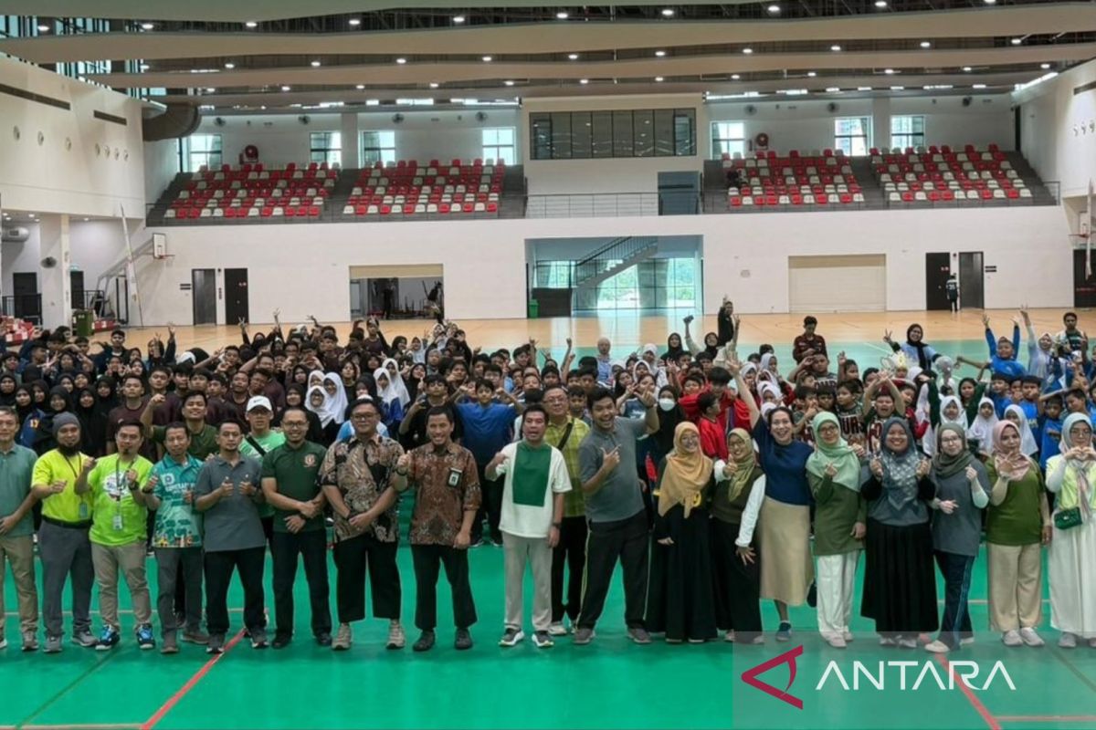 Ratusan siswa Sekolah Indonesia Kuala Lumpur peringati Hari Guru