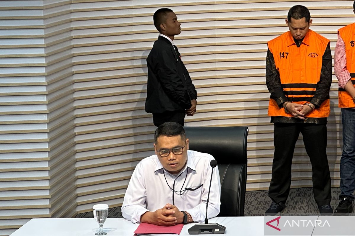 KPK dalami aliran uang terkait tersangka Hendrik Permana