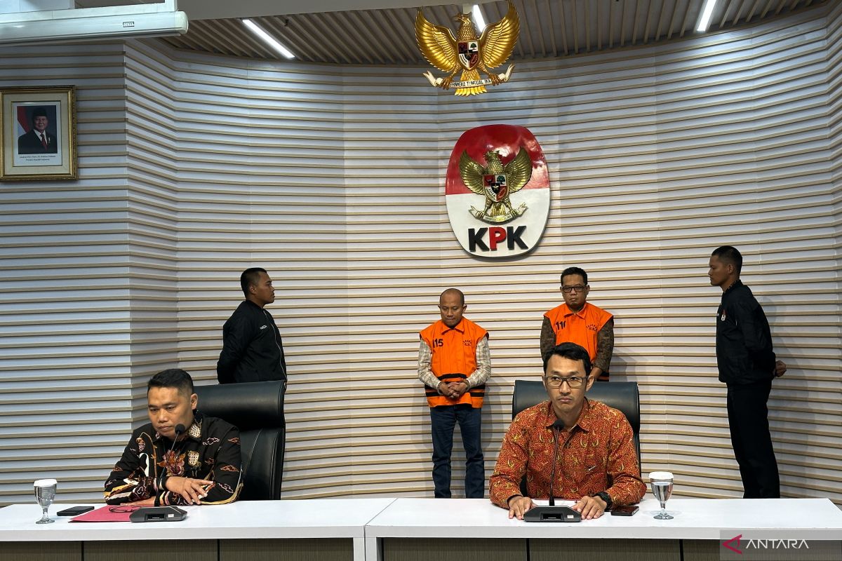 KPK tahan dua tersangka kasus pengadaan fiktif perusahaan konstruksi