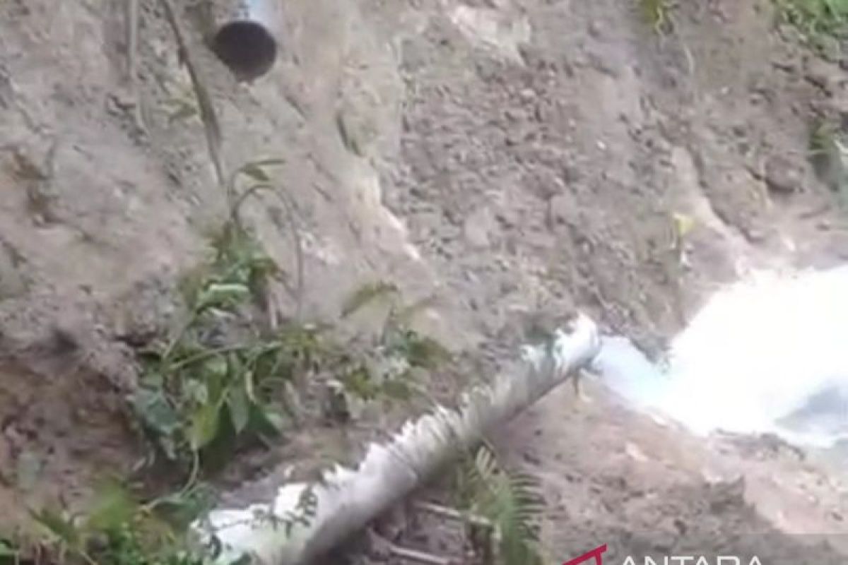 Pipa Transmisi dihantam banjir, pasokan air bersih ke 12 ribu pelanggan PDAM Padangsidimpuan terganggu