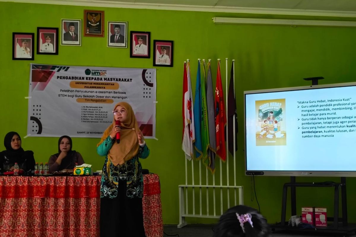 Tim PKM UMPR latih penyusunan e asesmen berbasis STEM bagi guru