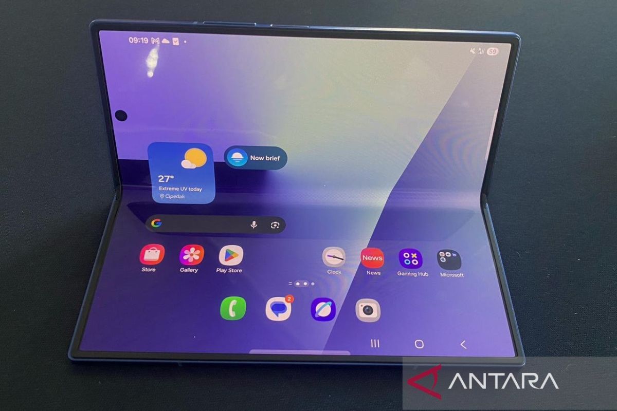 Kelola toko online dengan mudah melalui fitur di ponsel pintar