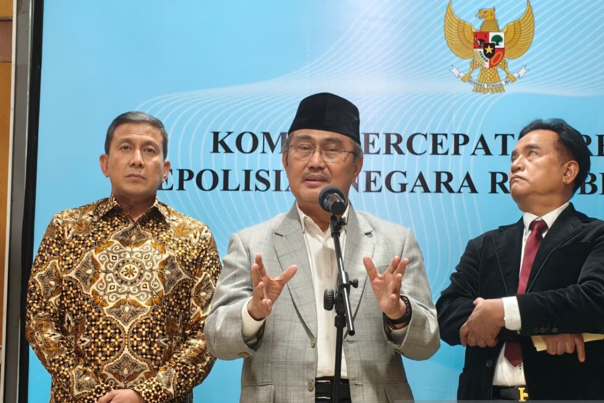 Jimly: Polri siap beradaptasi dan berubah