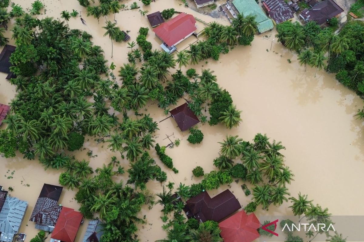 Kerugian banjir di Padang Pariaman diprakirakan lebih dari Rp268,5 miliar
