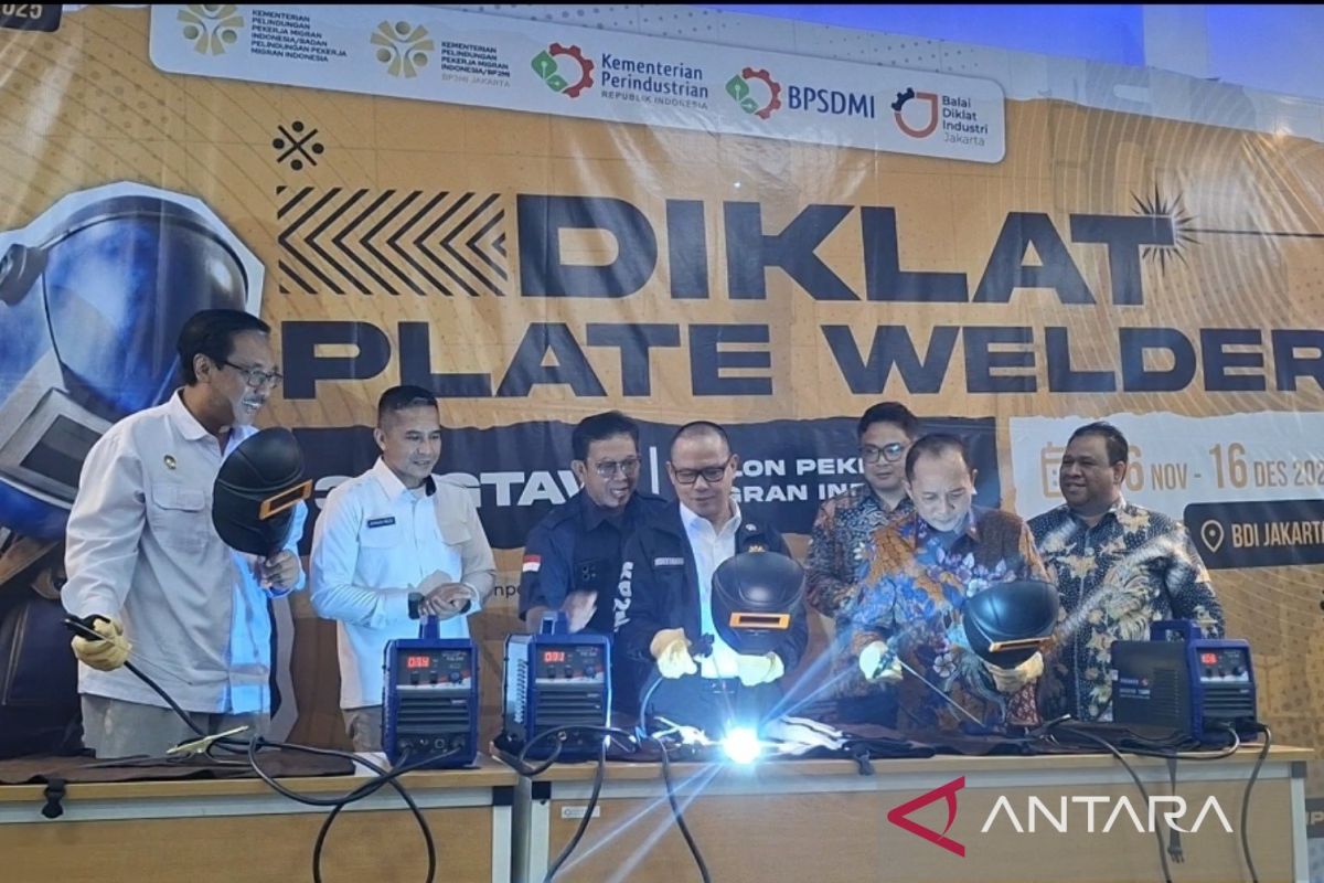 Menteri P2MI pastikan pelindungan menyeluruh bagi pekerja migran