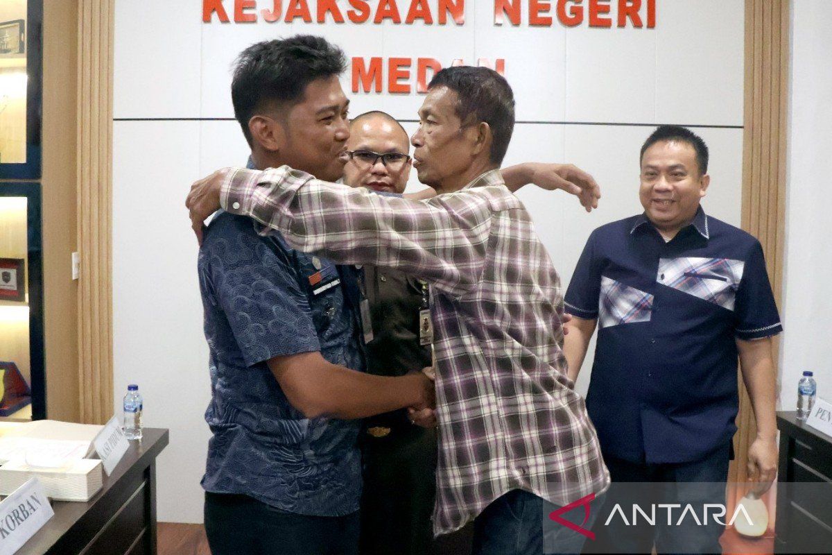 Kasus viral penganiayaan lurah masuk got di Medan diselesaikan