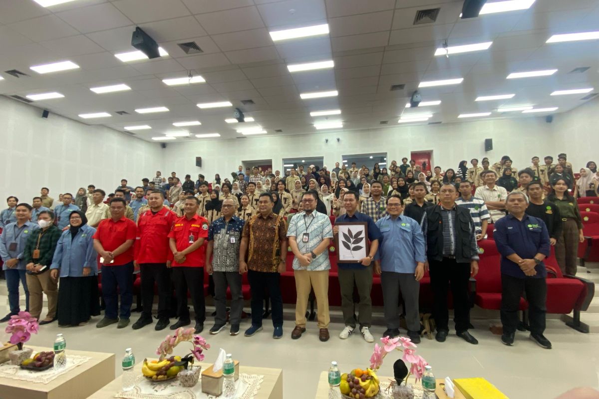 ANTARA, UNRI, dan perusahaan edukasi karhutla ratusan mahasiswa Riau