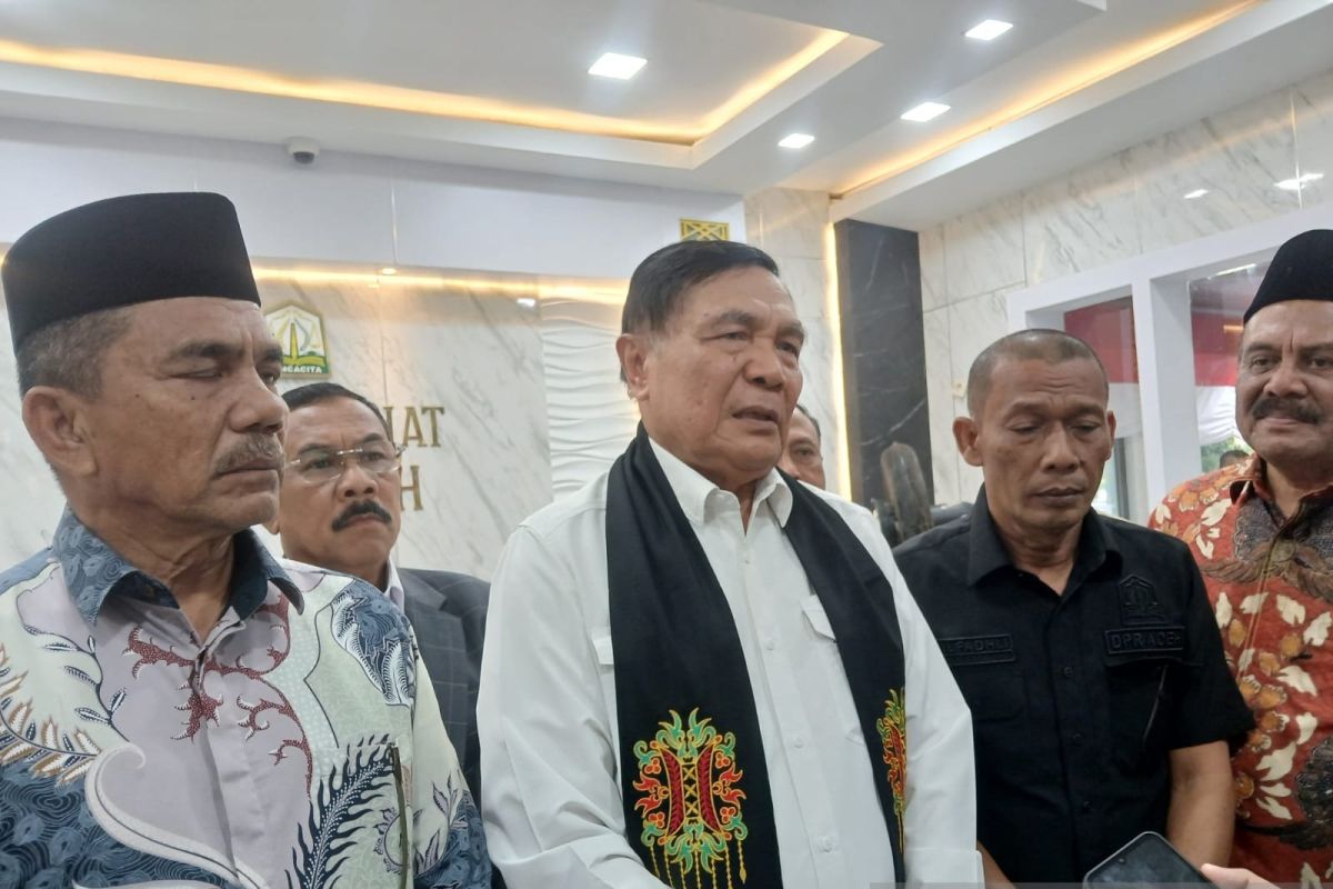 Menko Polkam datangi DPRA, bahas soal revisi UUPA