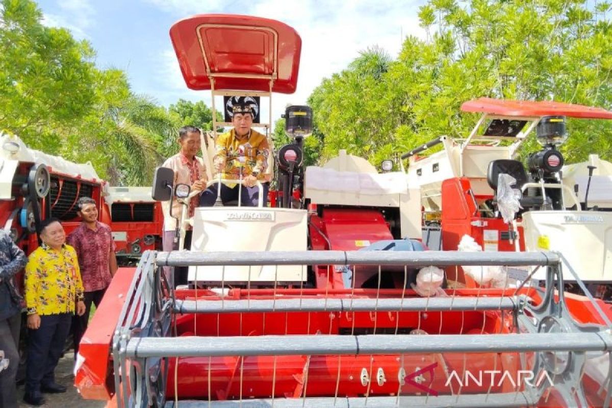 Pulang Pisau terima alsintan perkuat swasembada dan program stop impor beras