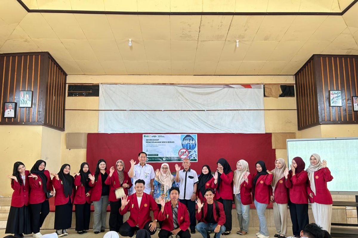 Mahasiswa KKN FKIP UMPR perkuat pencegahan seks bebas di sekolah