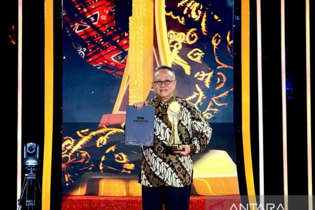 AQUA raih penghargaan AMDK Pelestari Kawasan Sumber Air Pegunungan