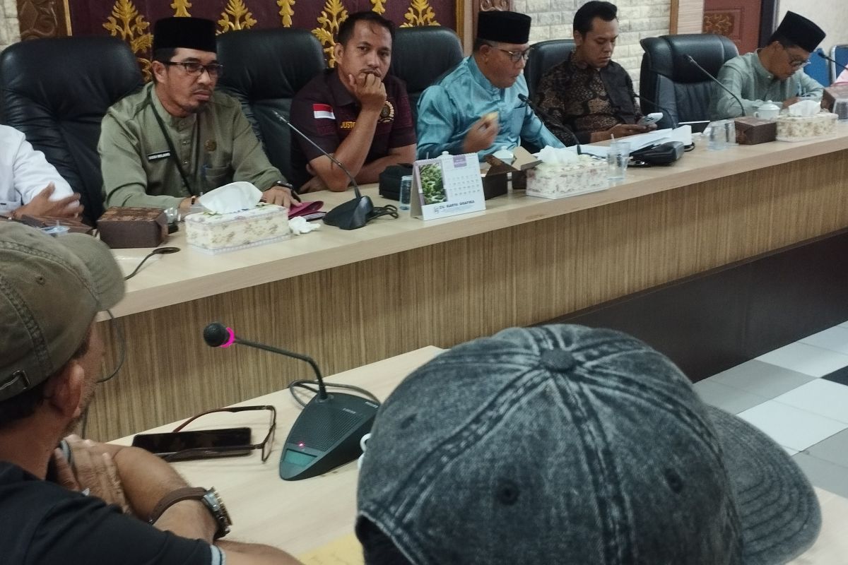PGN dan Telkom Dumai dituntut tanggungjawab soal lubang sisa galian kabel dan pipa di jalan