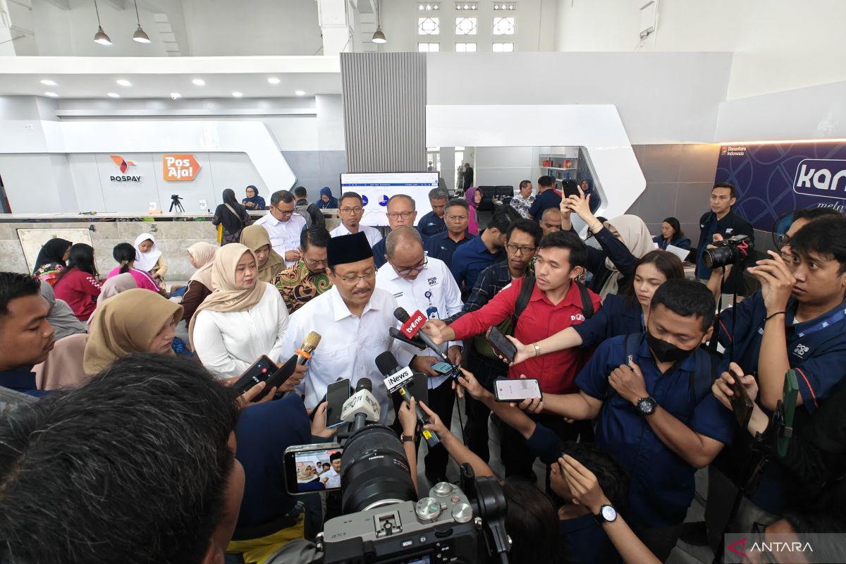 Dapur umum Kemensos jangkau belasan ribu korban bencana di Sumbar