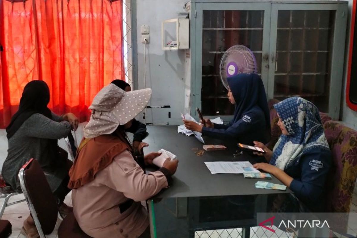 Sebanyak 14.782 warga Rejang Lebong terima BLT Kesra