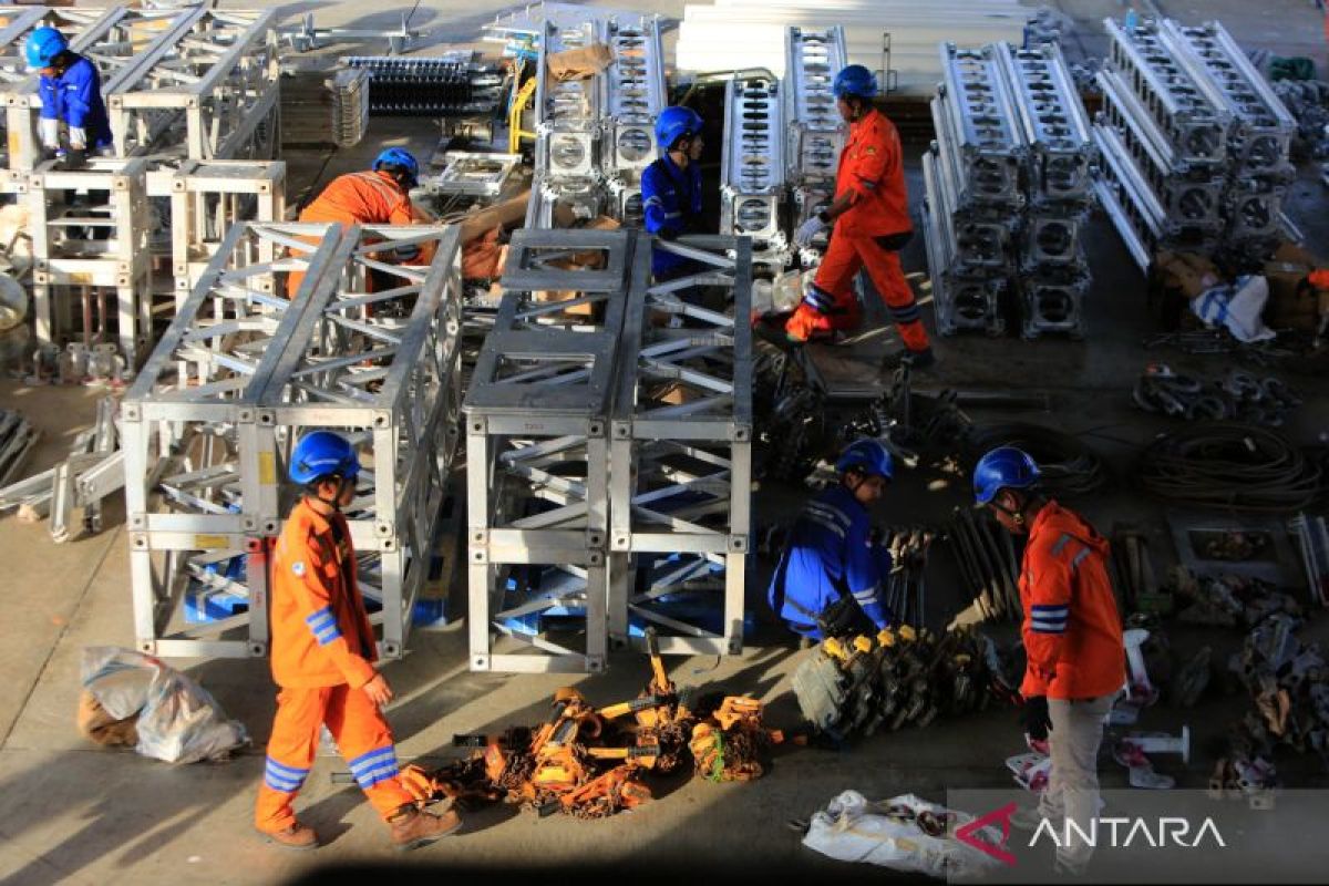 ESDM menargetkan sambungan listrik di Aceh, Sumut dan Sumbar pulih pekan ini