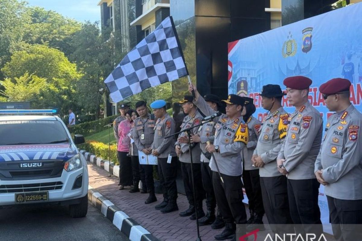 Polda Sumbar salurkan bantuan logistik bagi korban bencana alam