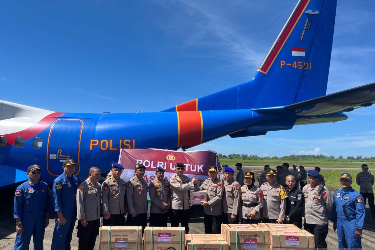 Polda Sumbar salurkan bantuan logistik Mabes Polri ke korban bencana