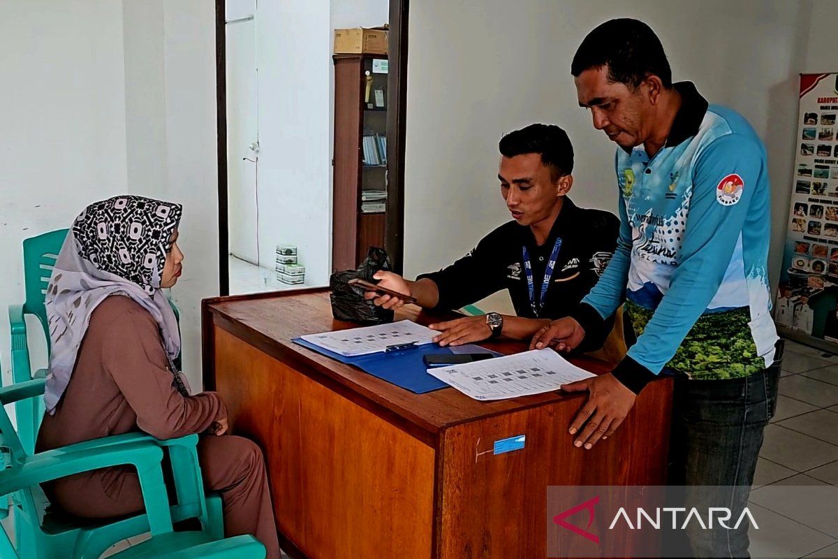 Warga Natuna terima Bantuan Langsung Tunai Sementara dari Kemensos RI