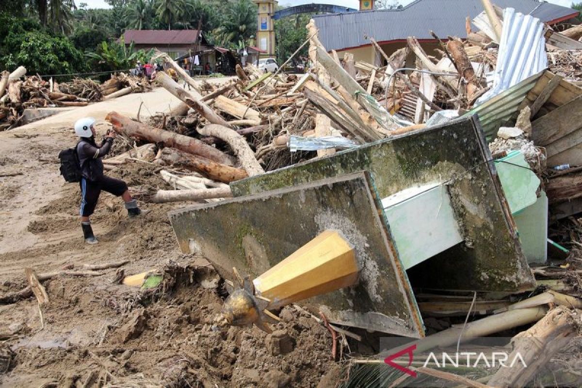 Menhut: Bencana di Sumatera titik balik perbaikan tata kelola hutan