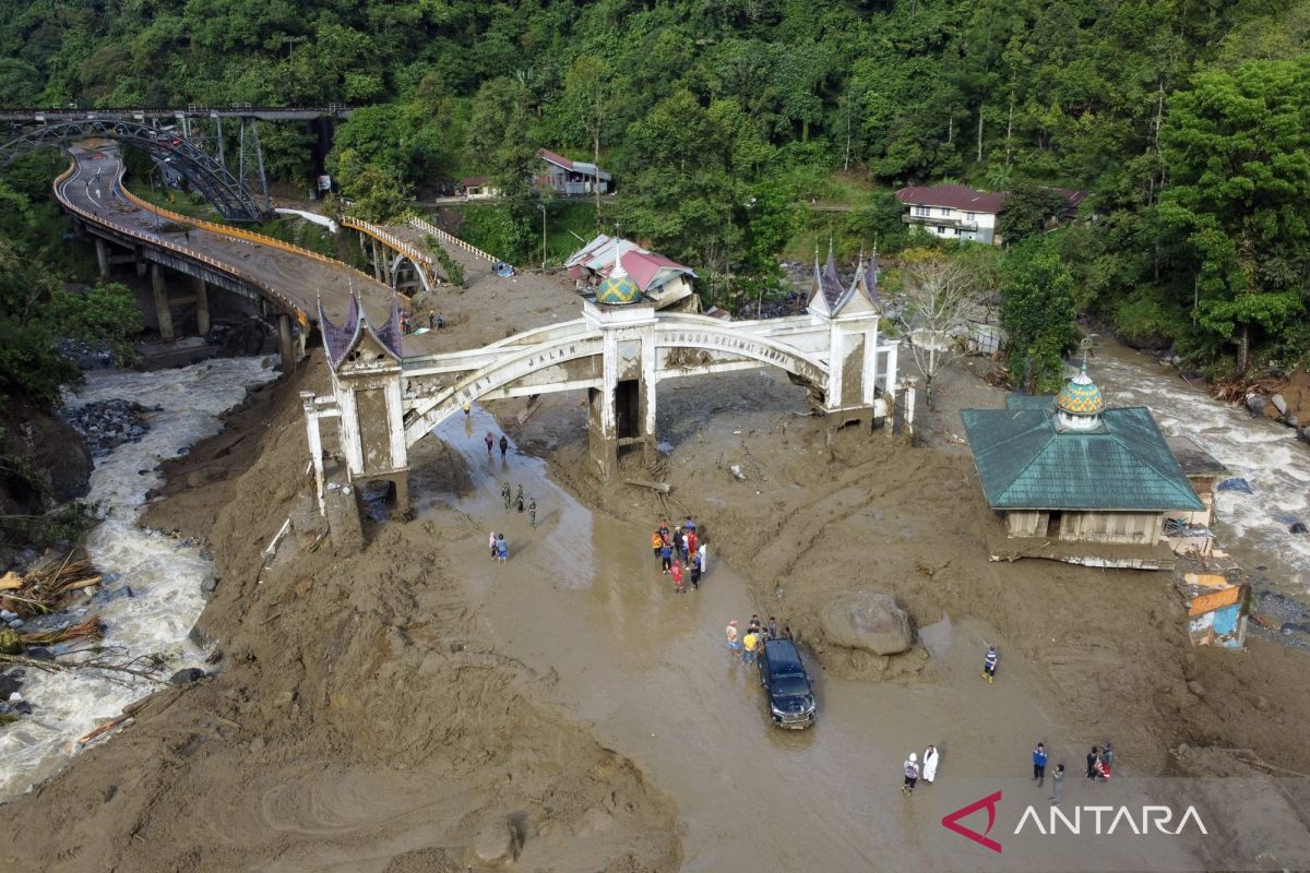 Korban meninggal dunia di Agam bertambah menjadi 74 jiwa
