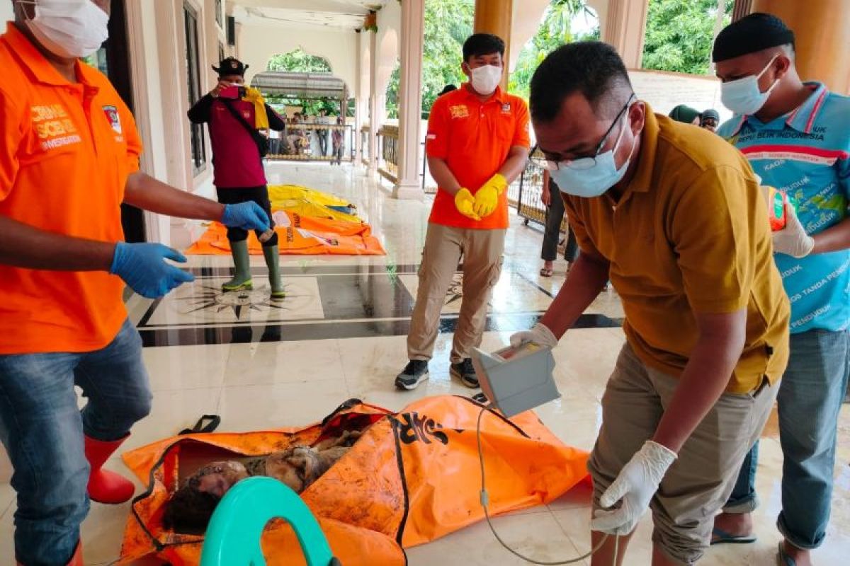 Tim Gabungan Agam temukan 15 korban banjir bandang di Salareh Aia