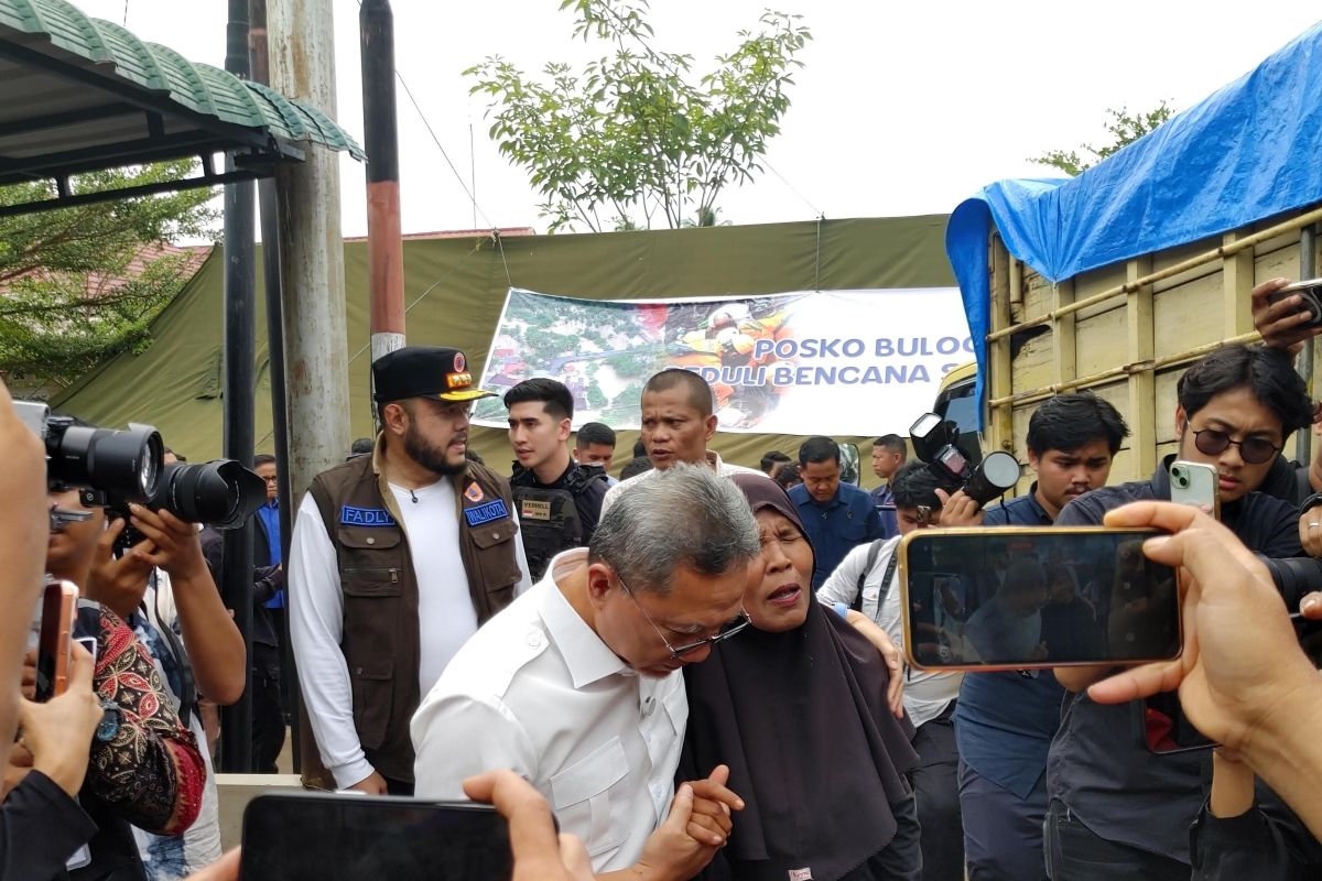 Menko Pangan perintahkan Bulog lebihkan suplai logistik bencana