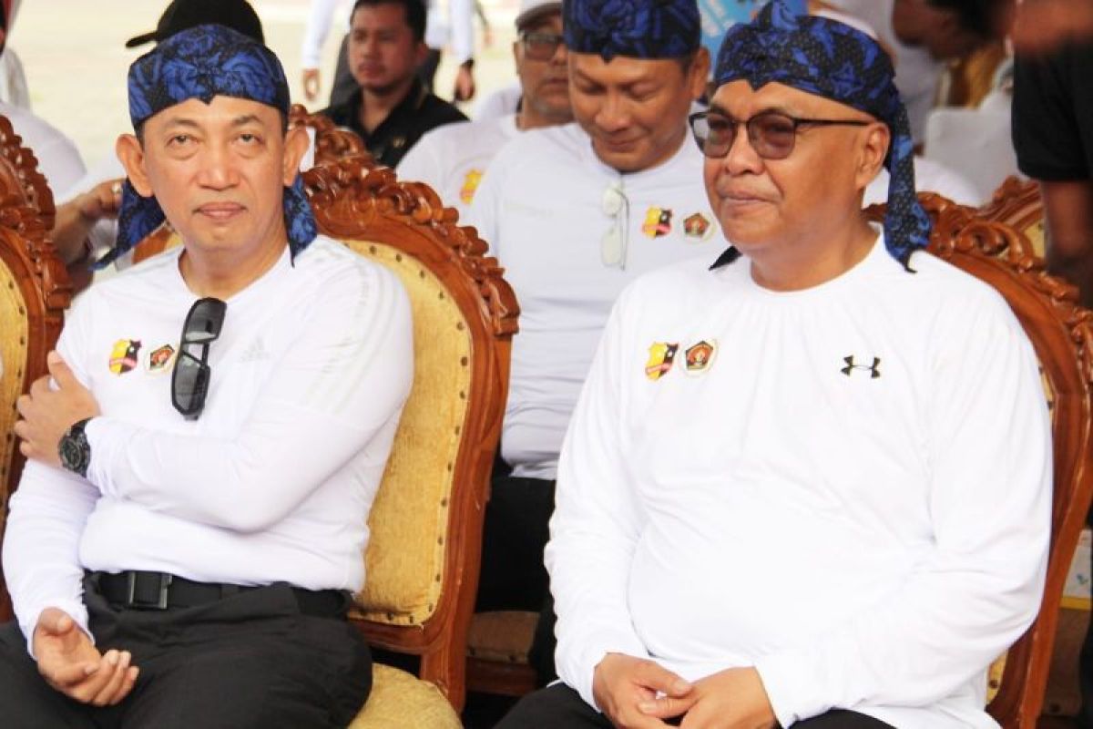 ANTARA chief leads prayer for victims of Sumatra widespread flooding