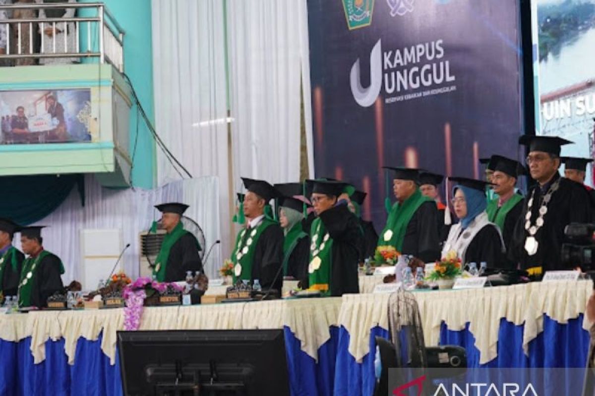 UIN STS Jambi kukuhkan 1.870 wisudawan pada Wisuda dan Dies Natalis ke-58
