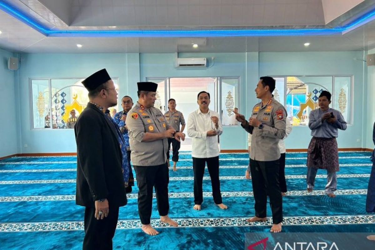 Polda Kepri salurkan bantuan untuk korban bencana Sumatera