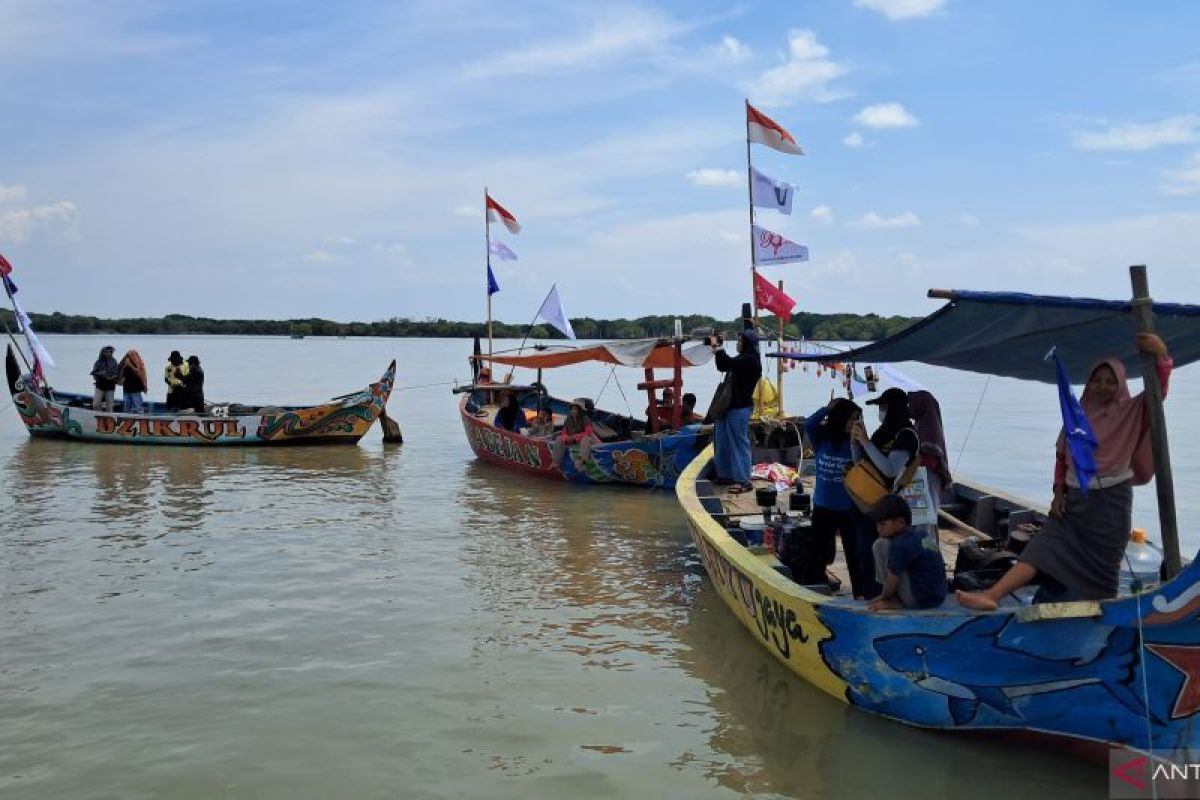 Cegah abrasi, Kiara serukan stop pembangunan ekstraktif pesisir Demak