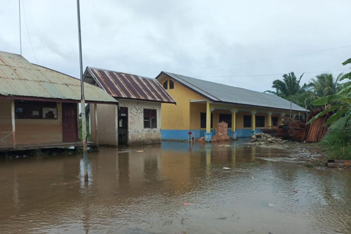 Update Bencana Aceh, Stok logistik di Aceh Singkil hanya tersisa untuk sehari