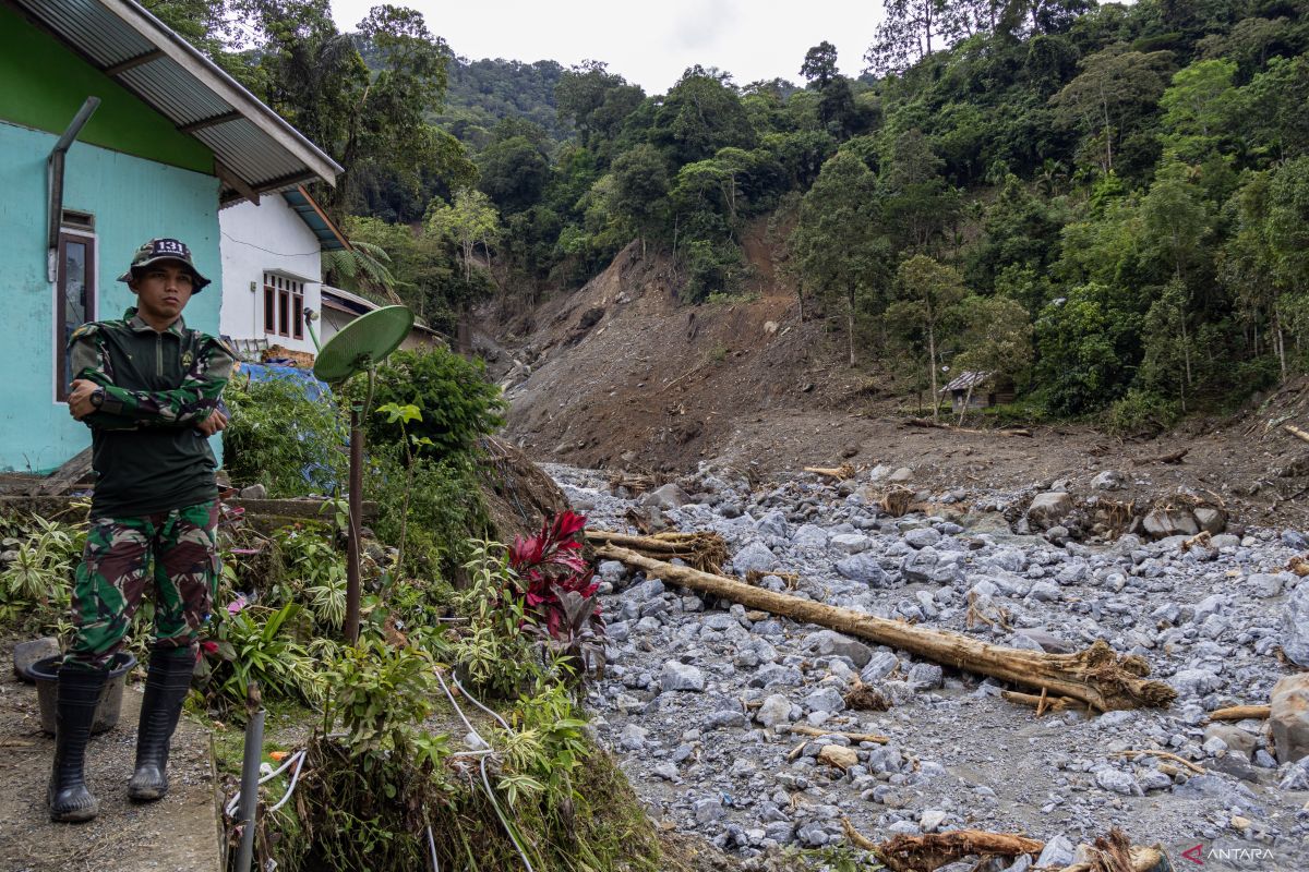 Pakar sebut dampak bencana hidrometeorologi tak murni faktor iklim