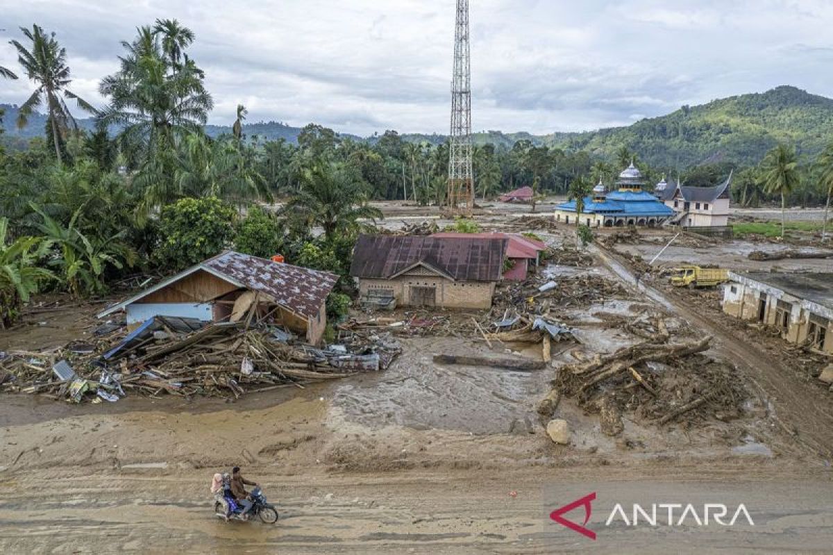 Indonesia to review mining practices after Sumatra floods  